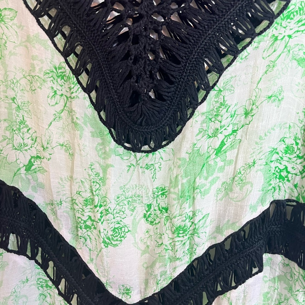 Crochet Tunic Beach Cover-up floral Design & Black Made in Mexico M Unbranded - Picture 3 of 6